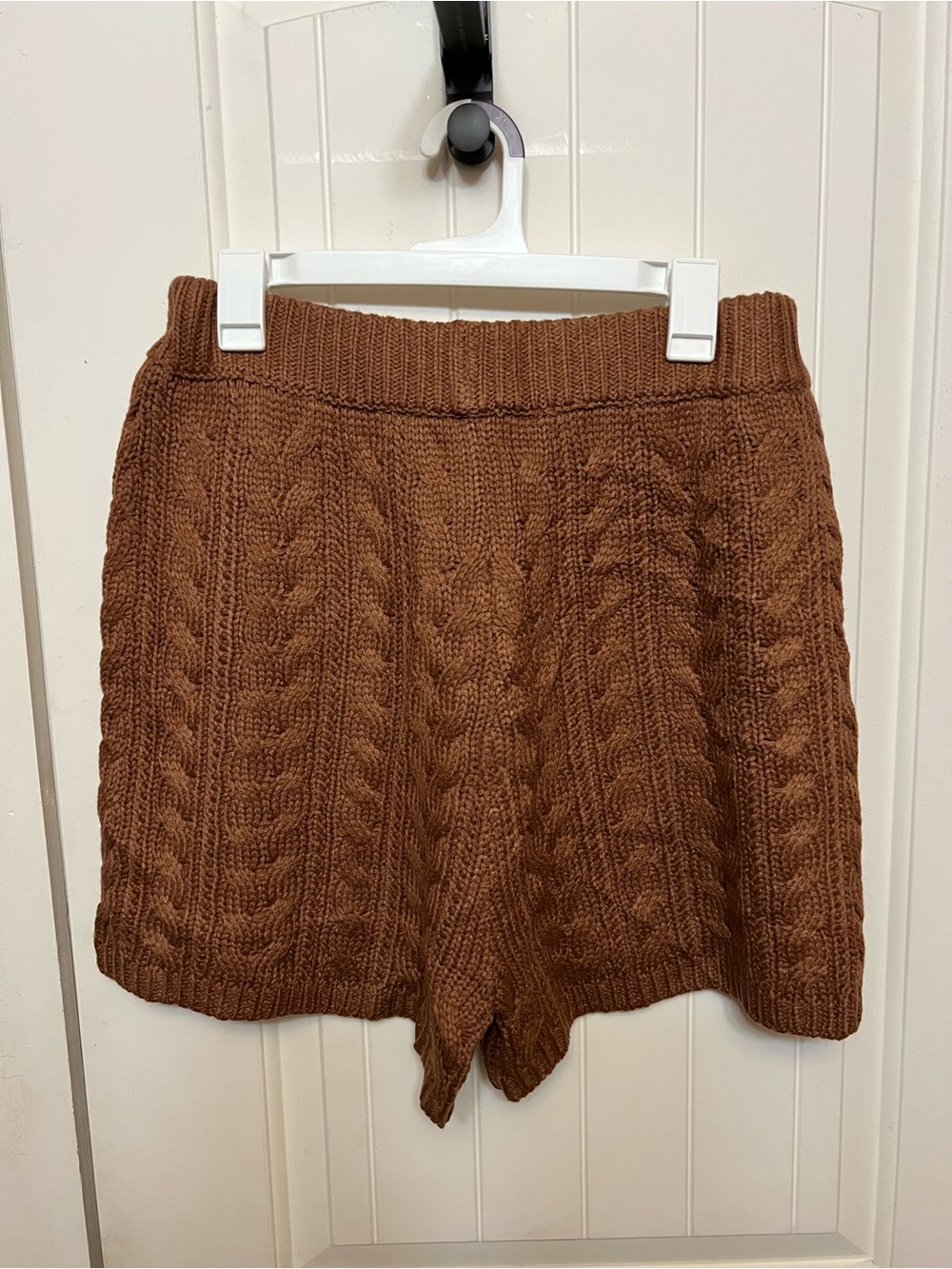 Cozy Cable Knit Women's Shorts - Brown